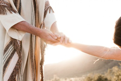 His Mercy Her Truth blog image - Healing A Broken Heart